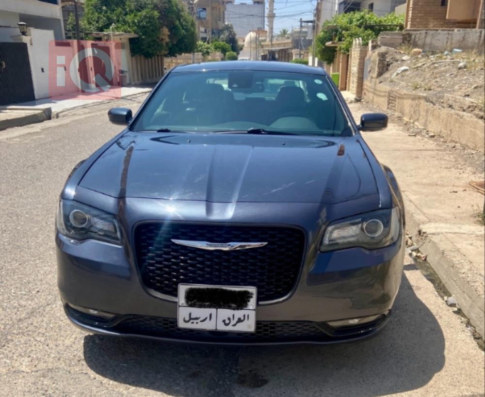 کرایسلەر 300